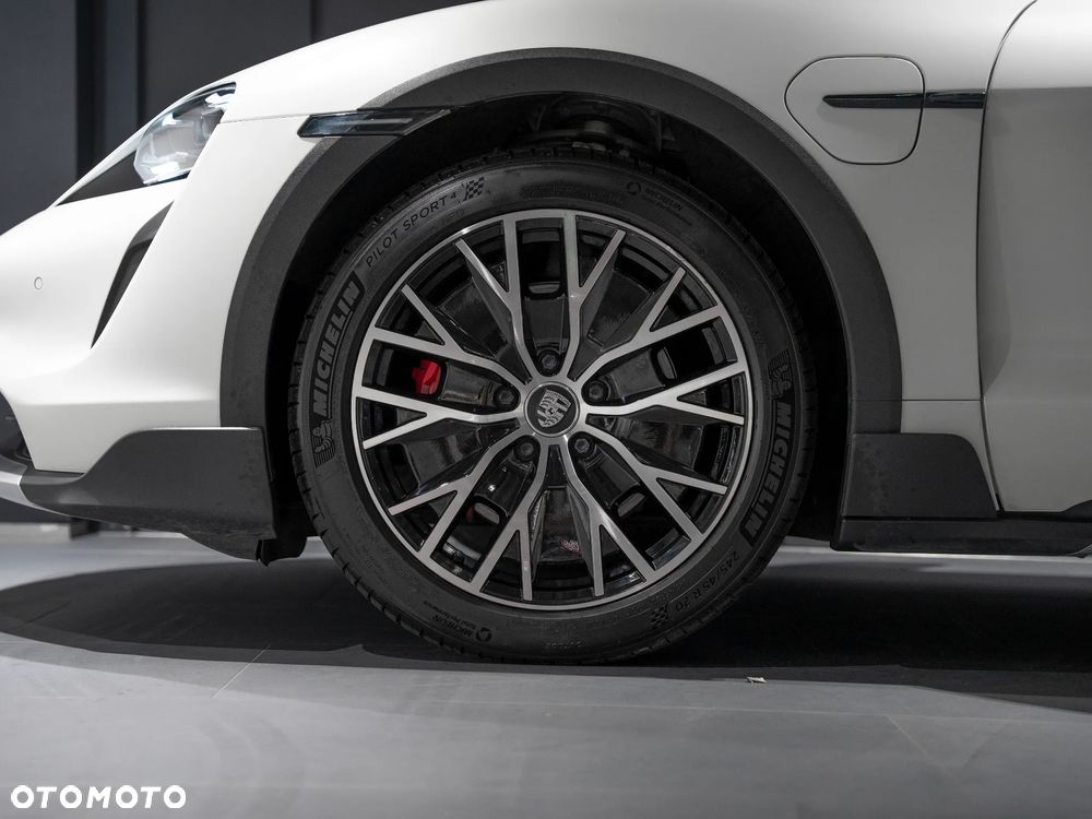 Porsche Taycan 4S - 8