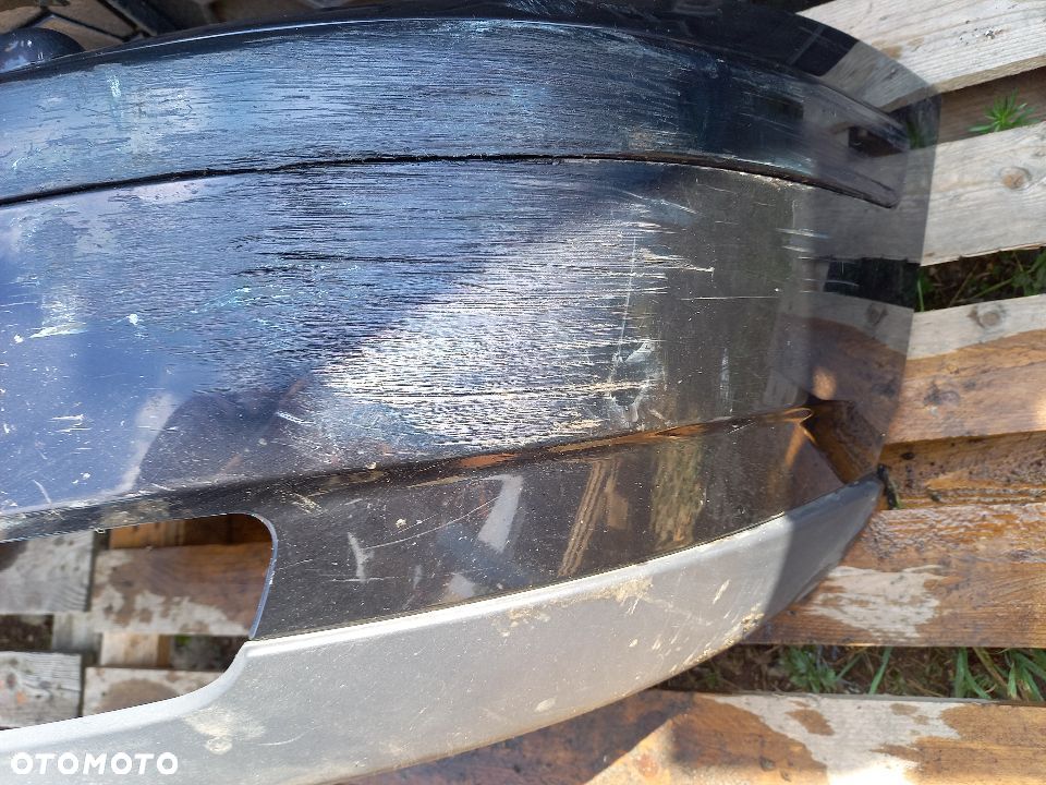 Zderzak przód przedni Volvo v70  05r. kod A981 - 11