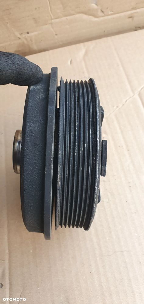 Koło pasowe wału Mercedes E-Klasa W213 3.0 CDI - 3