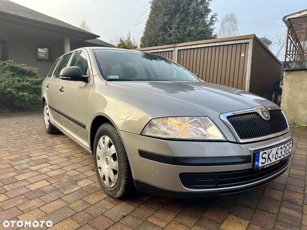 Skoda Octavia 1.6 Elegance - 5