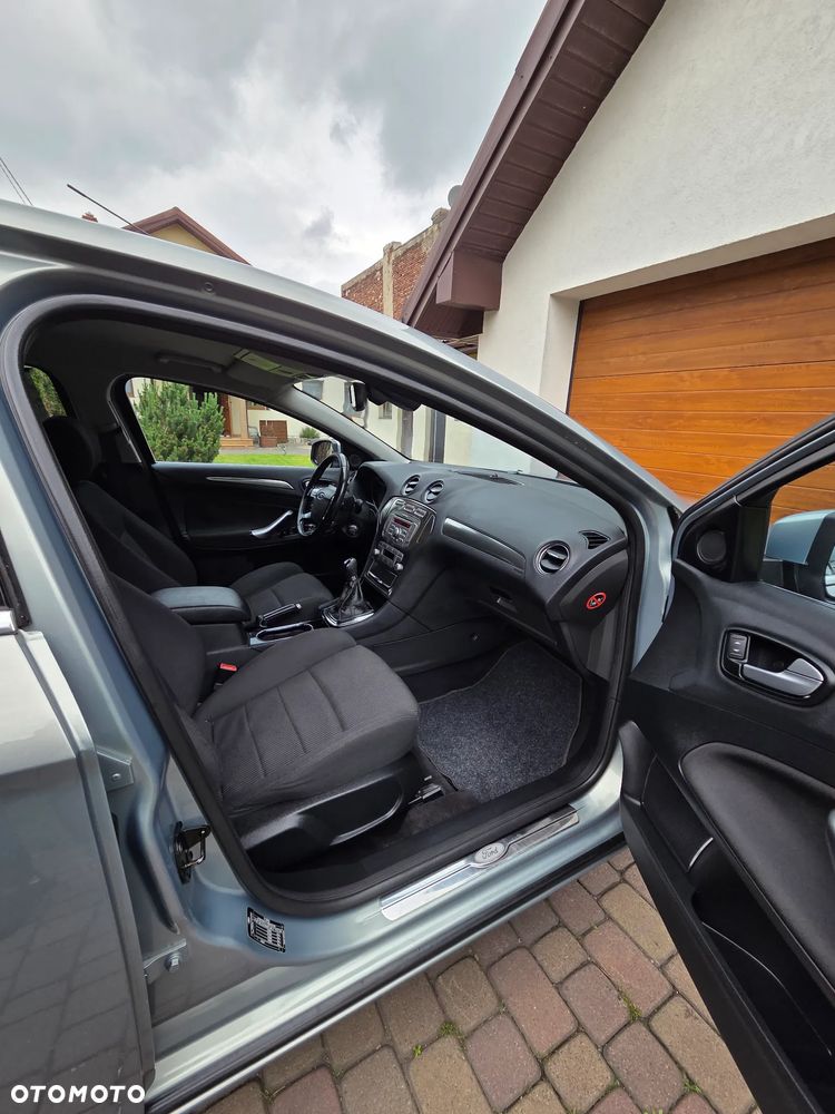 Ford Mondeo 2.0 Titanium - 18
