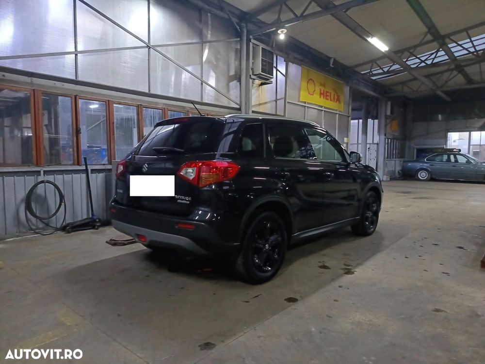Suzuki Vitara - 8