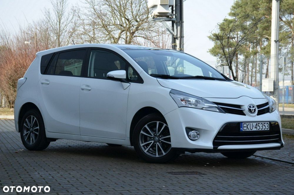 Toyota Verso - 16