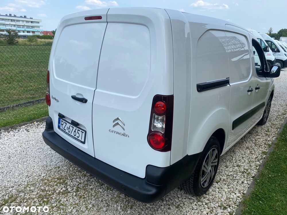 Citroën BERLINGO 1.6 HDI, MAX długi, 3-osobowy, klimatyzacja, zakupiony w salonie w Rzeszowie Bezwypadkowy serwisowany - 38