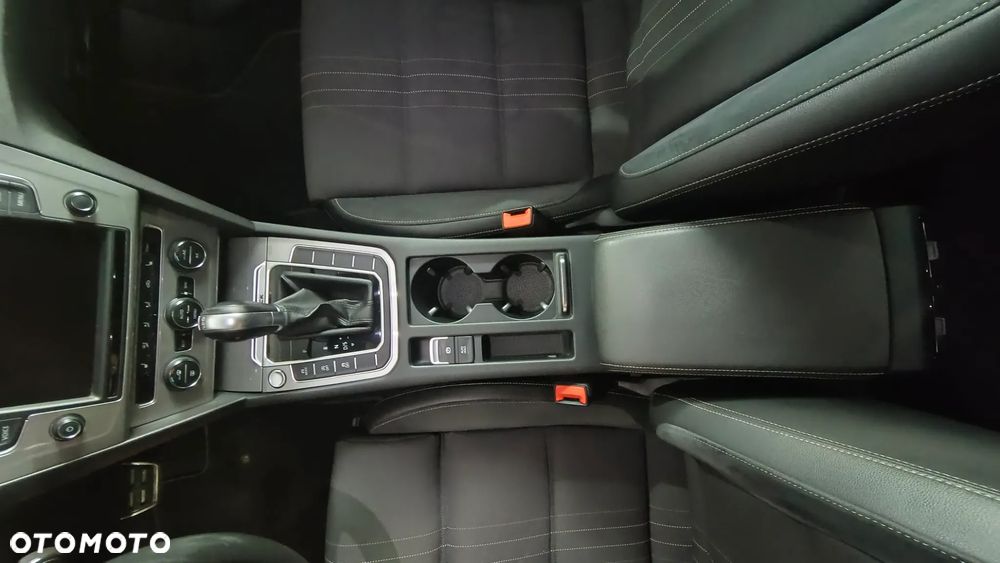 Volkswagen Passat Alltrack 2.0 TDI SCR 4Mot DSG - 37