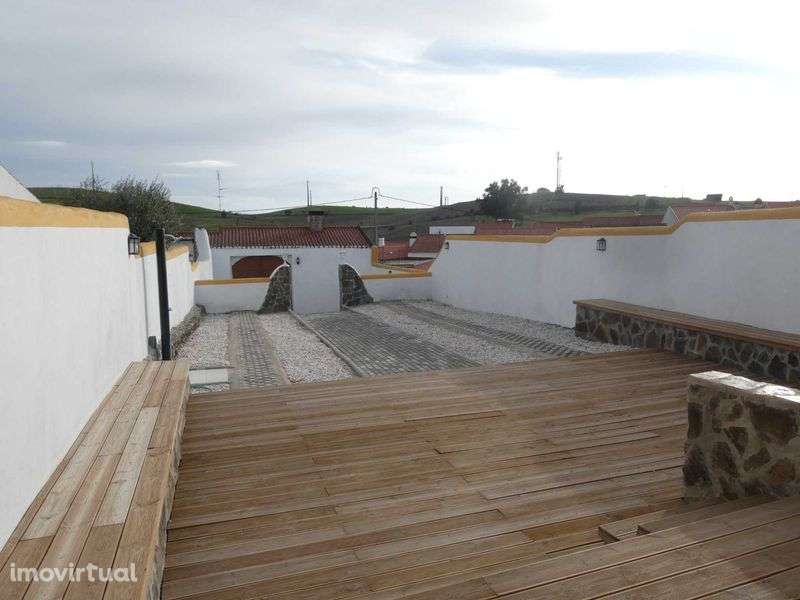 Fabulosa moradia completamente remodelada - Grande imagem: 3/12