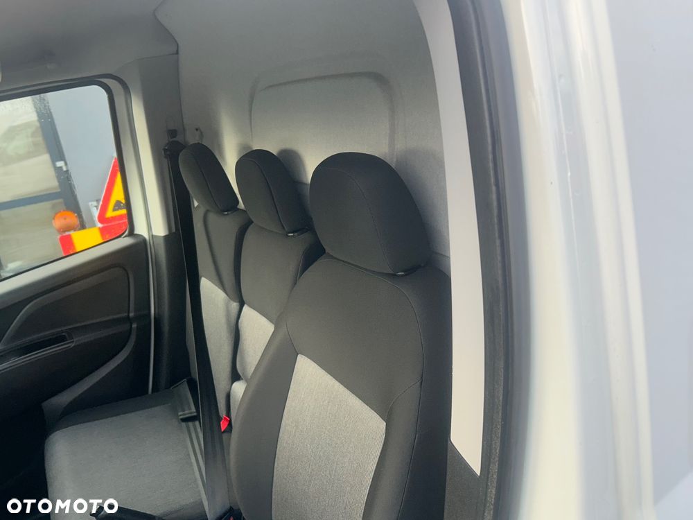 Fiat Doblo - 10
