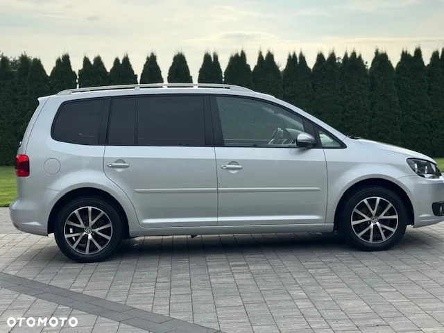 Volkswagen Touran - 4