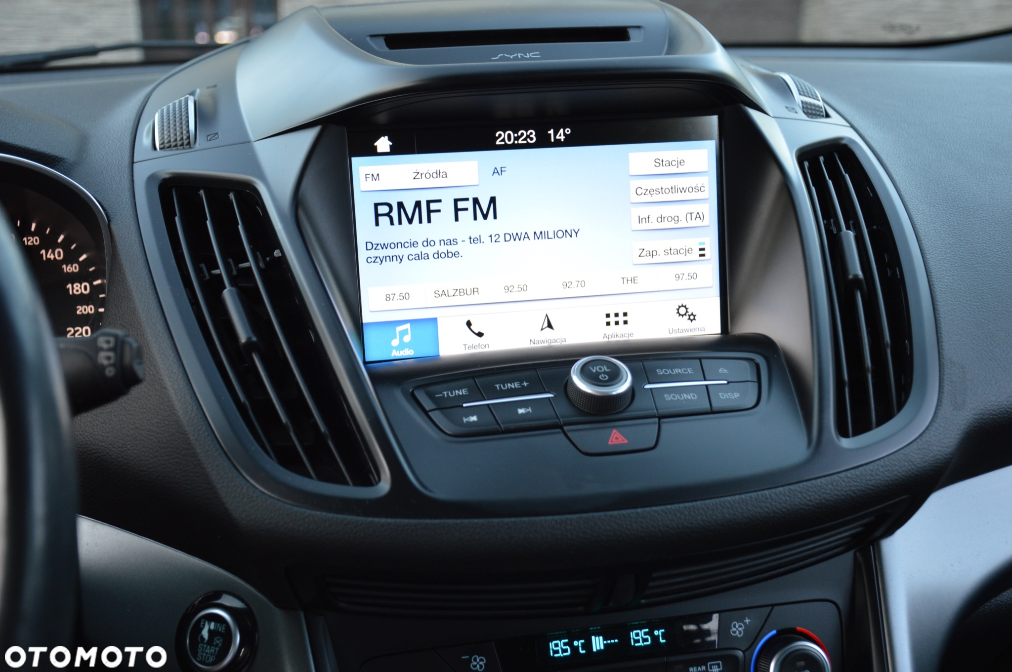 Ford Kuga 1.5 EcoBoost 2x4 Black & Silver - 16
