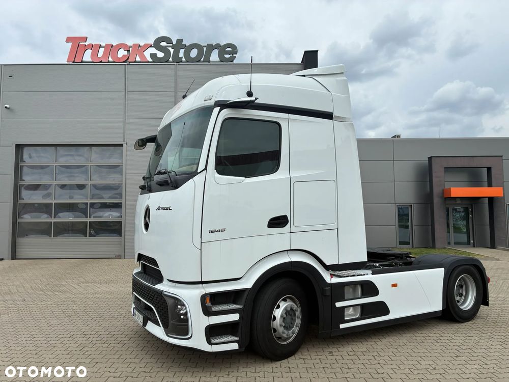 Mercedes-Benz Actros - 2