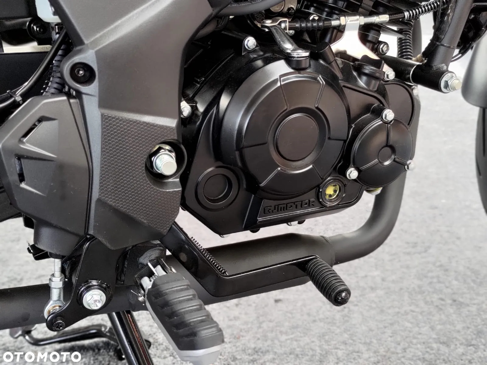 Benelli BN 125 - 31