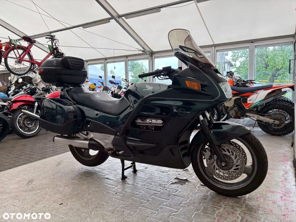 Honda ST - 17