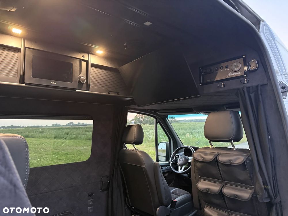 Mercedes-Benz Sprinter - 20