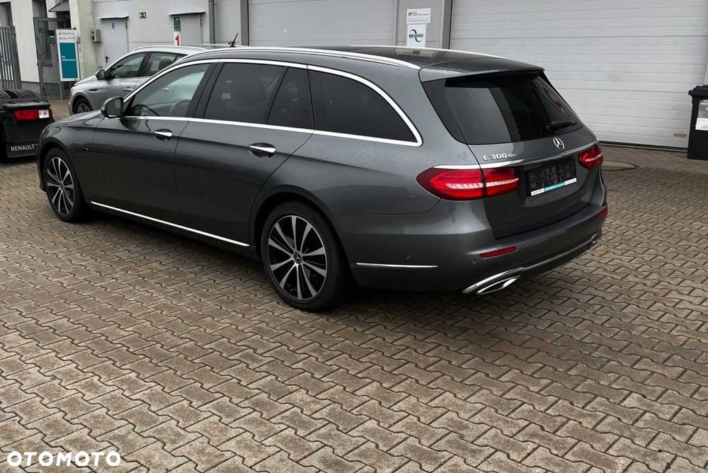 Mercedes-Benz Klasa E - 2