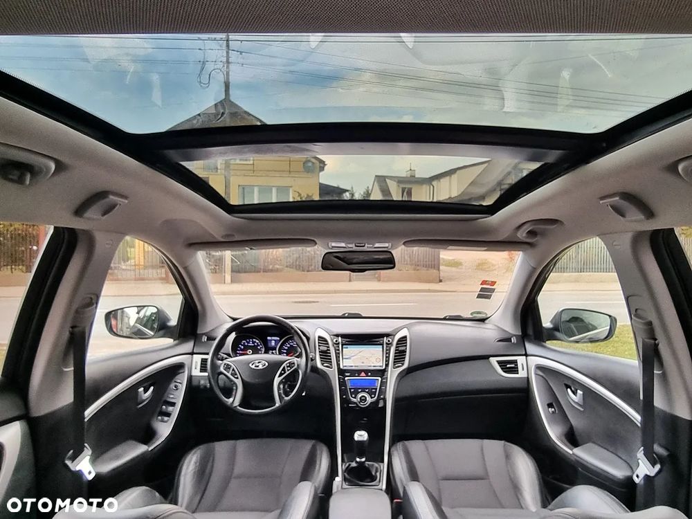 Hyundai i30 blue Kombi 1.6 GDi Style - 12