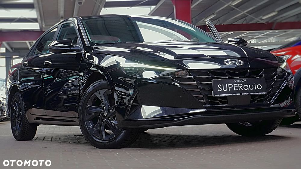 Hyundai Elantra 1.6 Smart CVT - 1