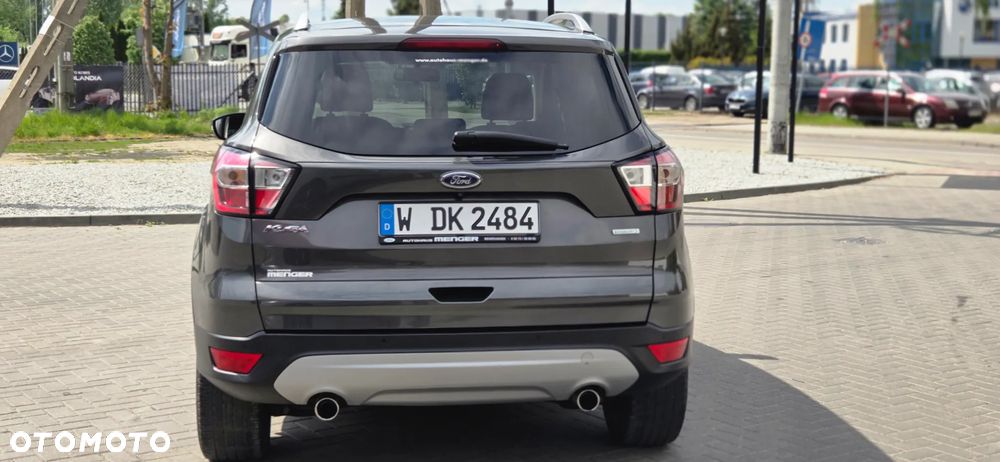 Ford Kuga 1.5 EcoBoost 2x4 Titanium - 11