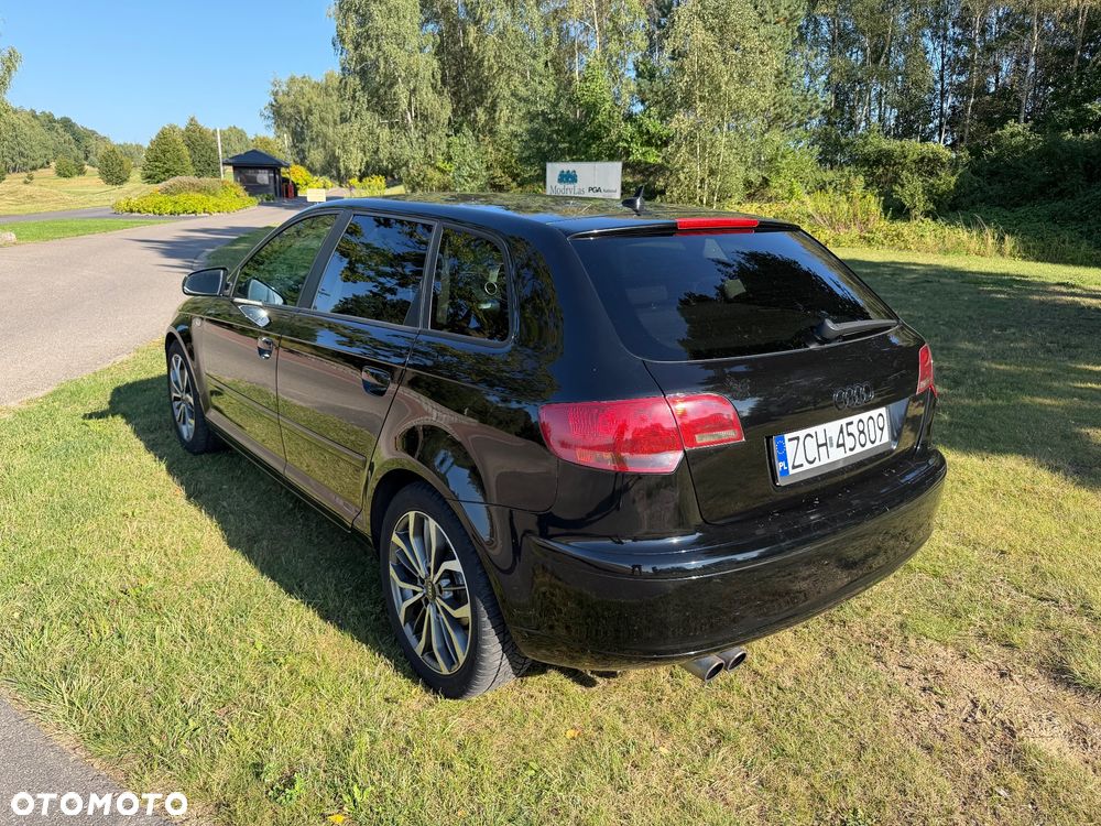 Audi A3 Sportback - 4