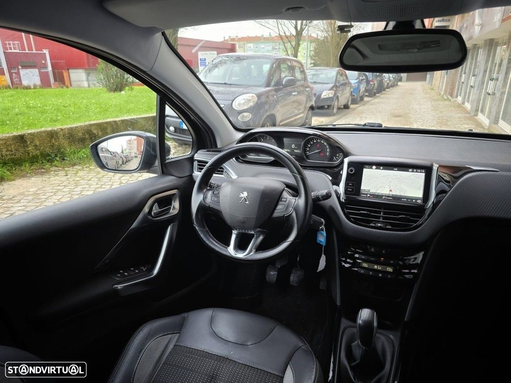 Peugeot 2008 1.6 BlueHDi Allure - 16