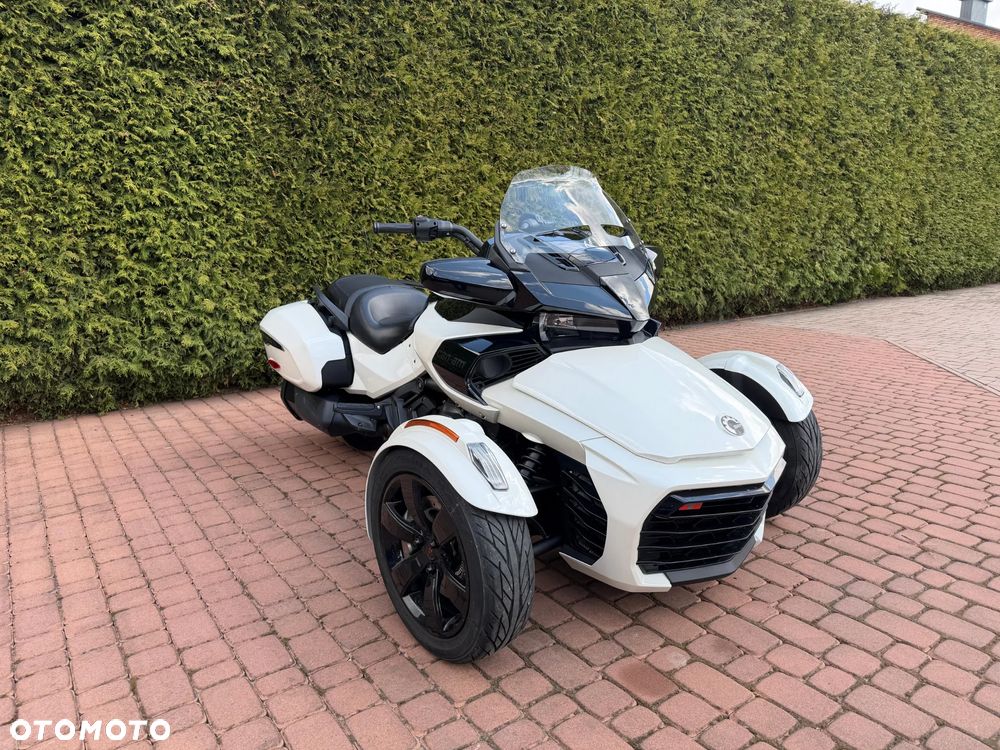 Can-Am Spyder - 1