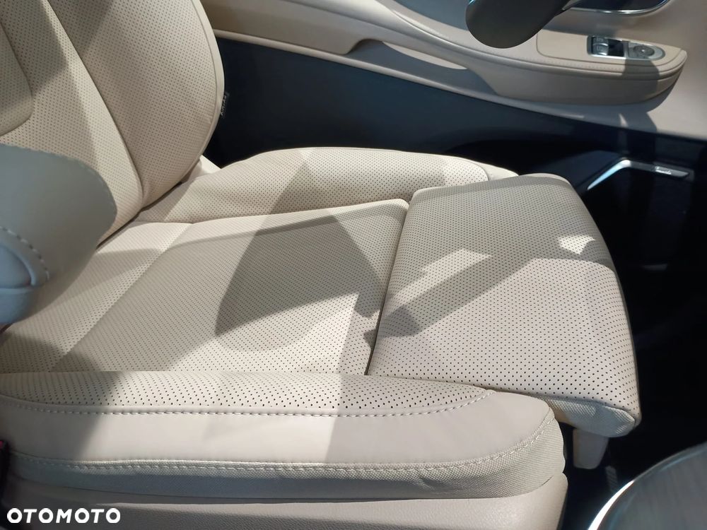 Mercedes-Benz Klasa V 300 d 4-Matic Exclusive 9G-Tronic (d³ugi) - 14