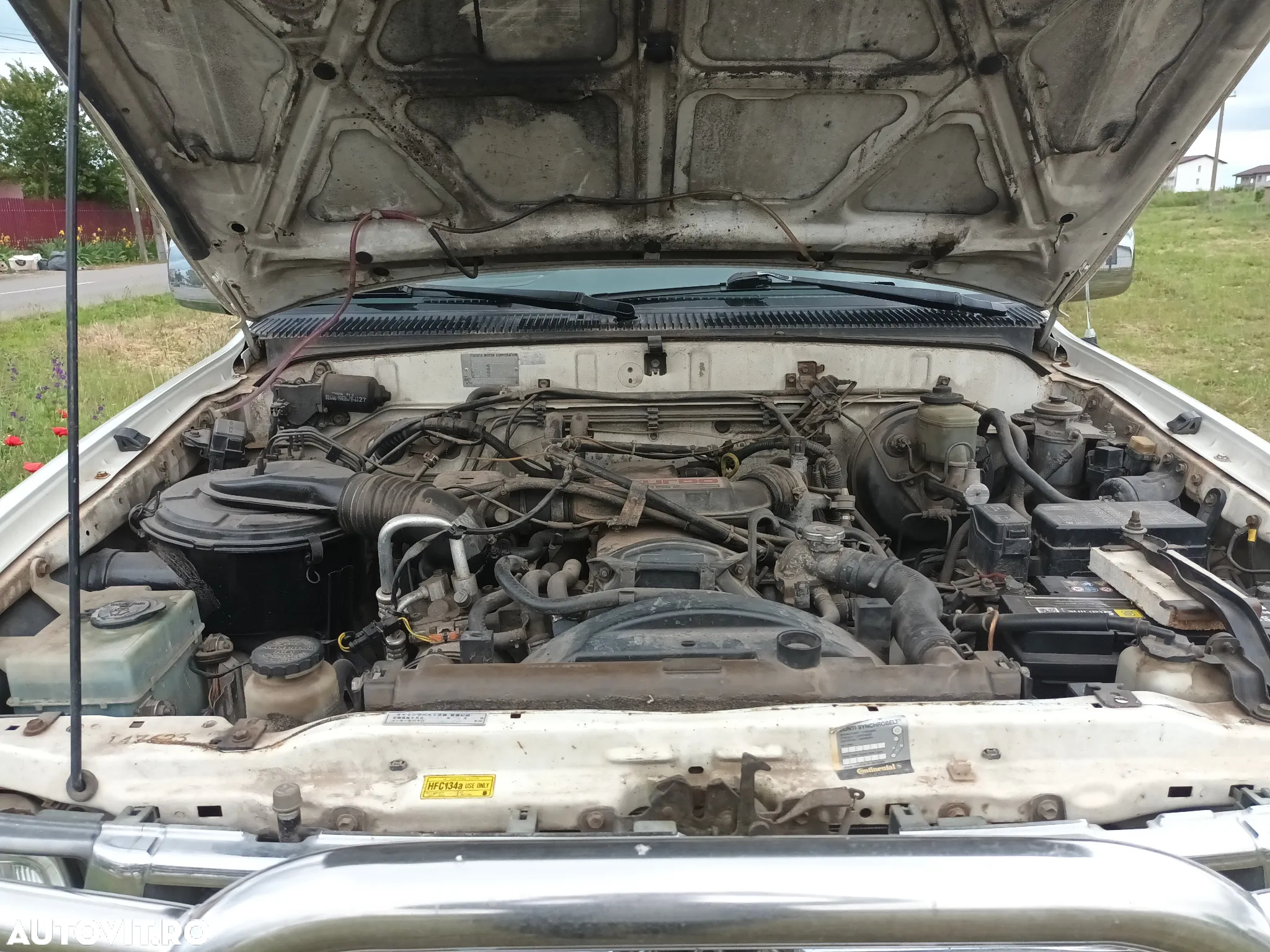 Toyota Hilux - 35