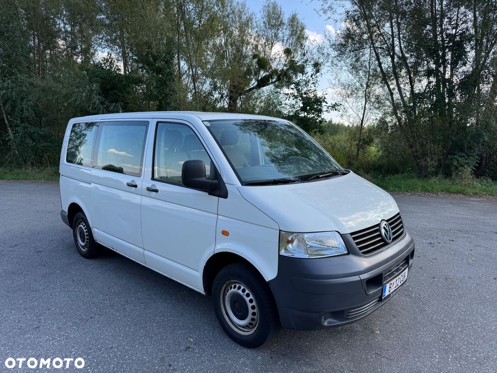 Volkswagen Transporter - 1