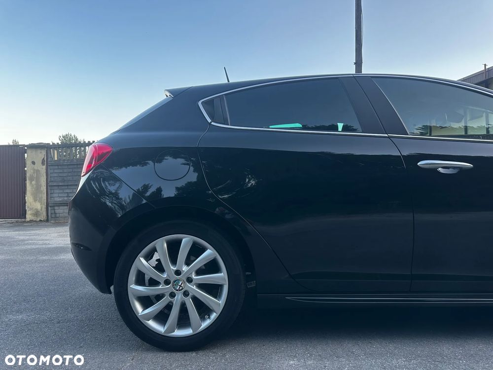 Alfa Romeo Giulietta 1.4 TB 16V Multiair - 11
