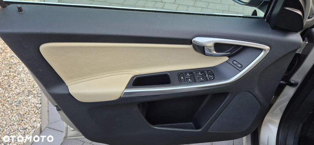 Volvo XC 60 - 18