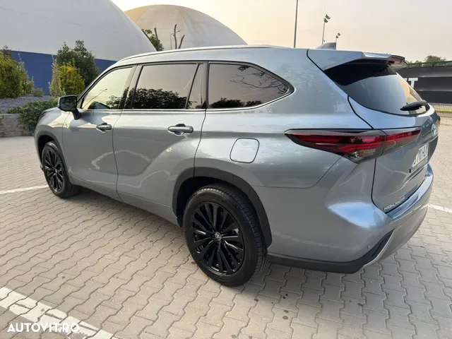 Toyota Highlander 2.5 L Hybrid Dynamic Force 248CP Luxury Pearly - 3