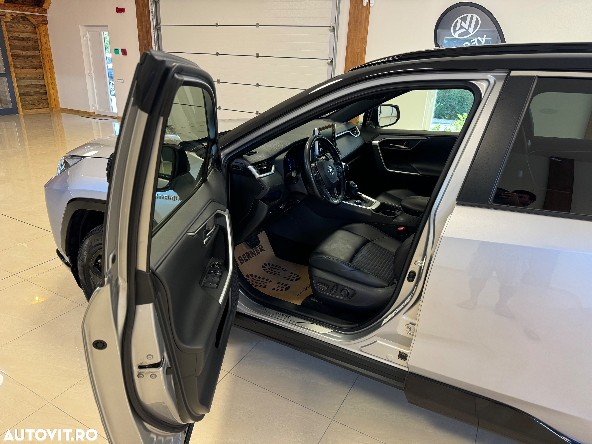 Toyota RAV4 - 7