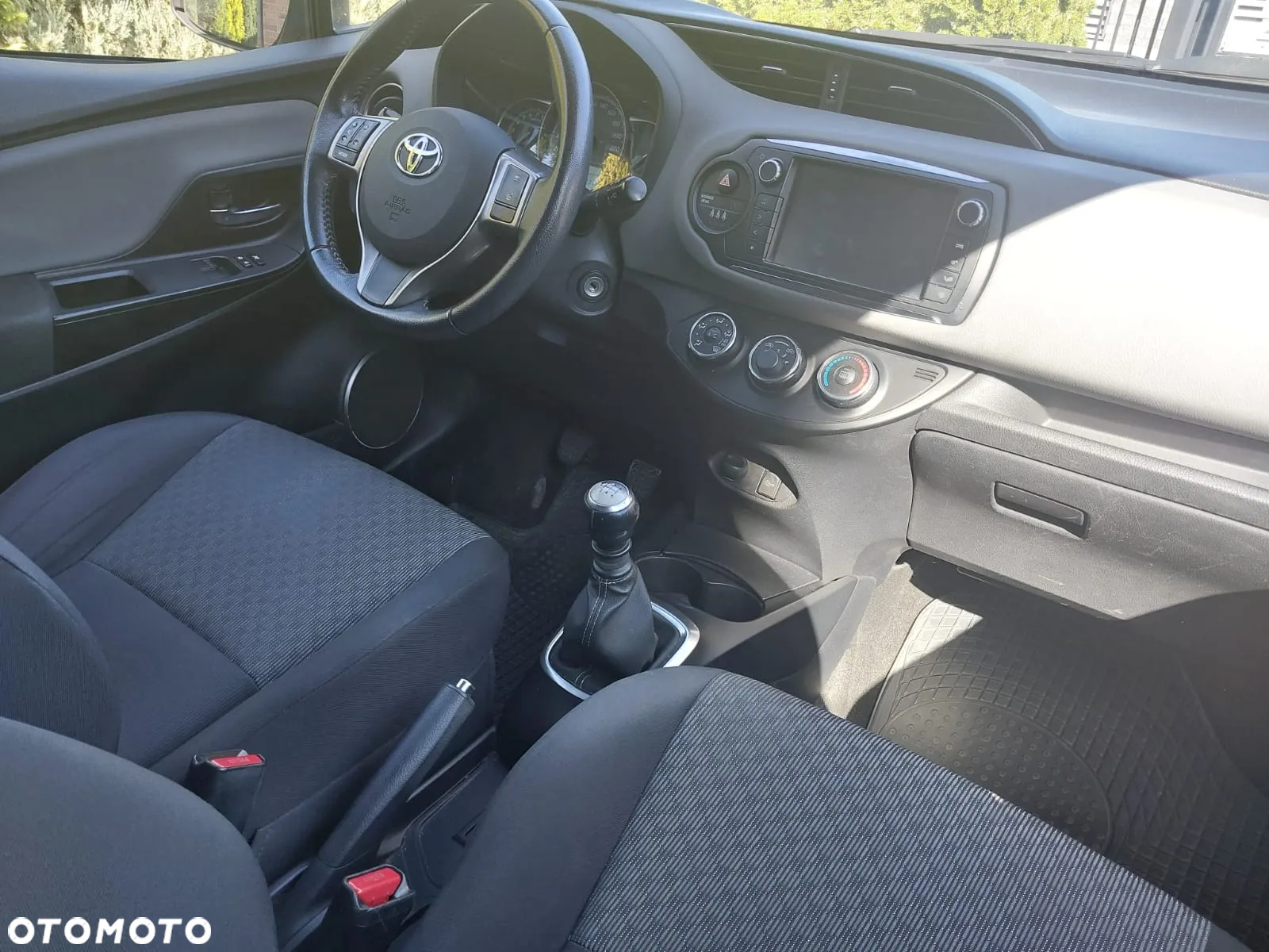 Toyota Yaris 1.33 Premium - 8