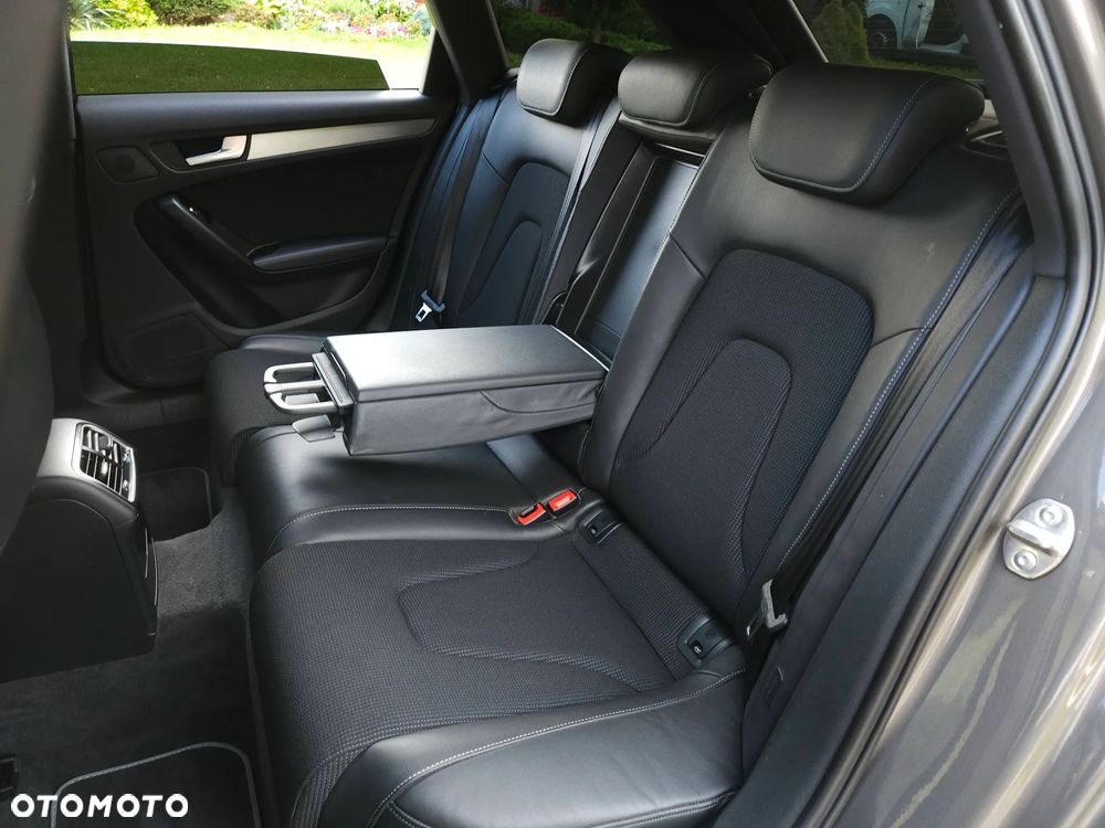 Audi A4 Avant 2.0 TDI DPF quattro S line Sportpaket - 36