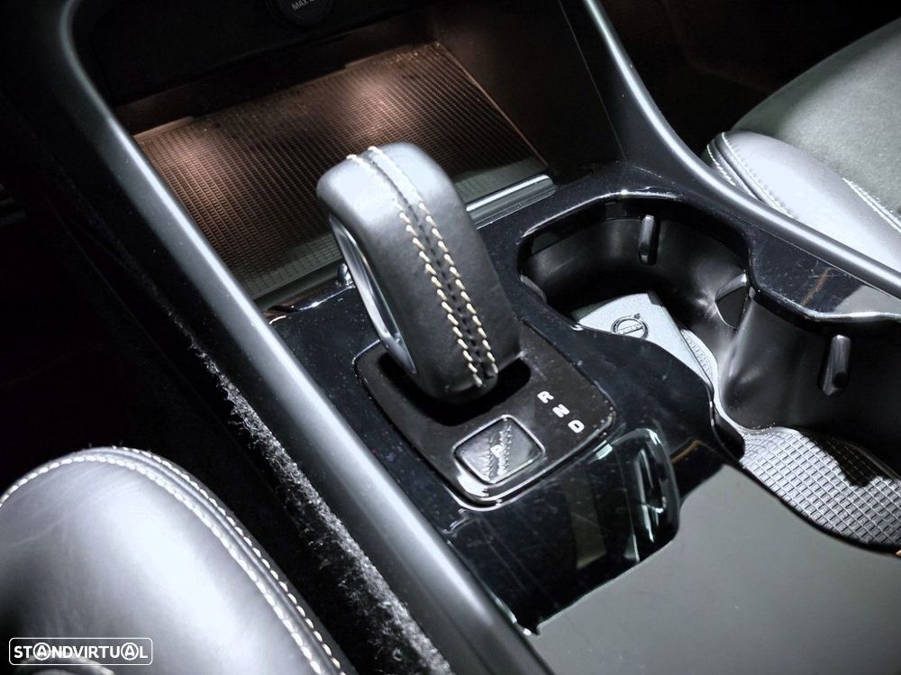 Volvo XC 40 P8 AWD Recharge RDesign - 23