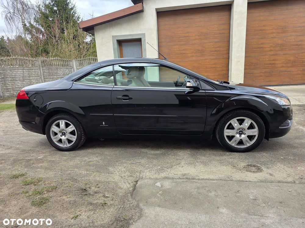 Ford Focus 2.0 16V Titanium - 31