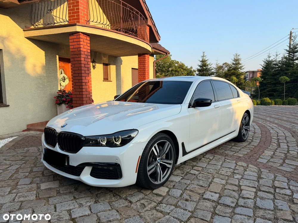 BMW Seria 7 740Li - 1