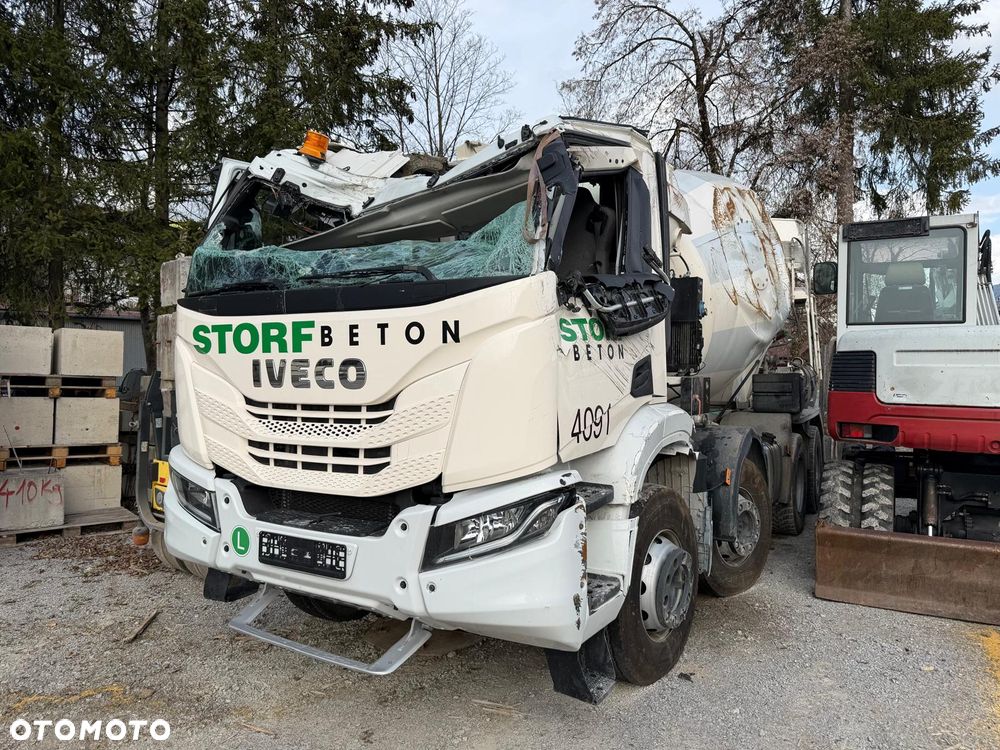 Iveco Trakker AD 410 TB   8x4 - 1