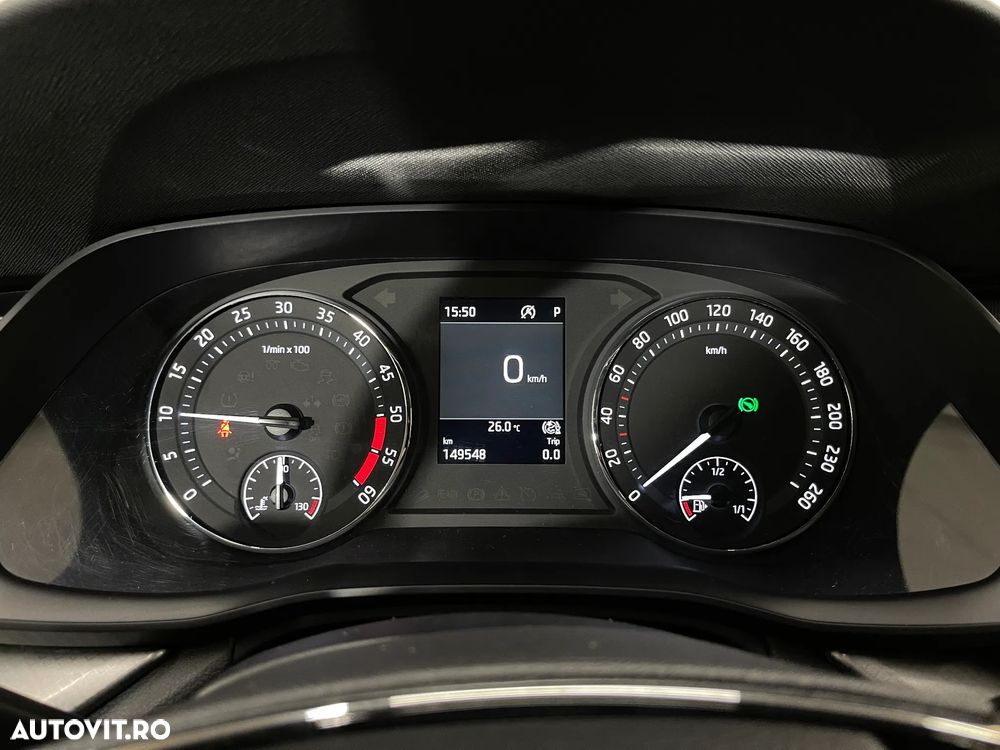 Skoda Octavia 2.0 TDI DSG Ambition - 27