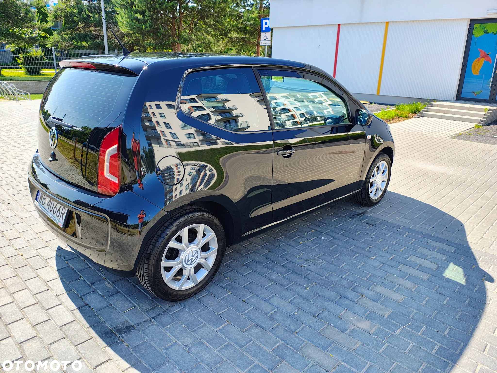 Volkswagen up! 1.0 black - 3
