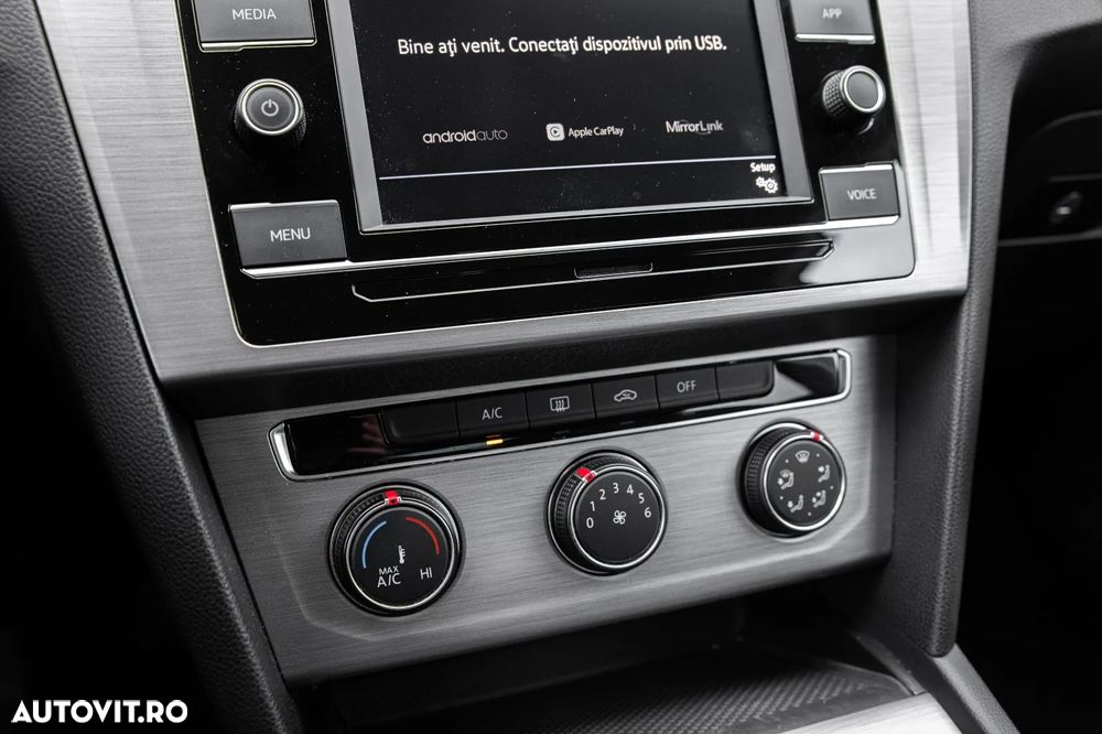 Volkswagen Passat 2.0 TDI SCR DSG Business - 23