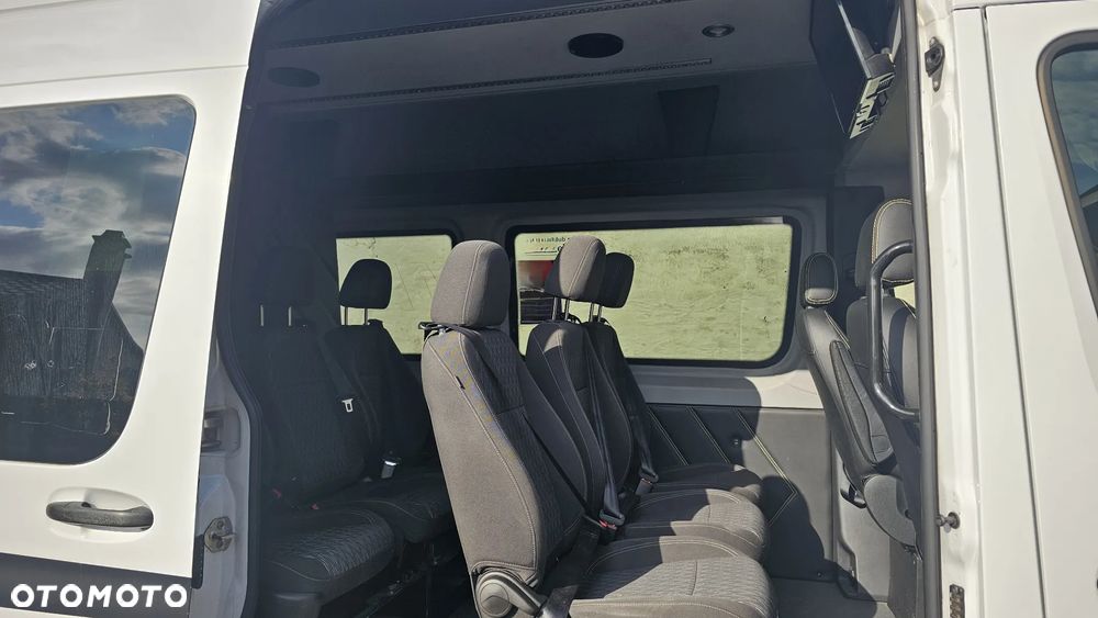 Mercedes-Benz Sprinter 907.255 - 10