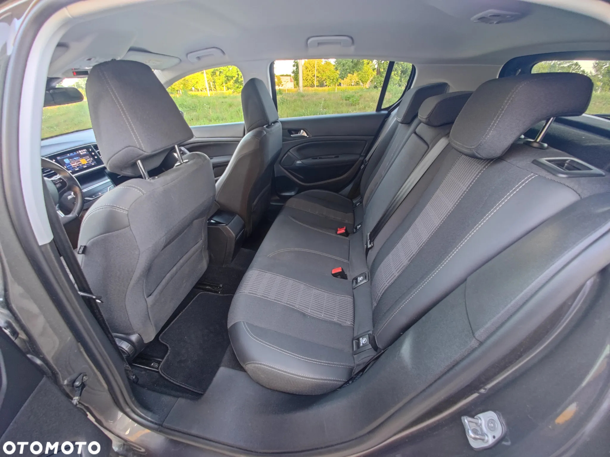 Peugeot 308 1.5 BlueHDi Allure Pack S&S - 18