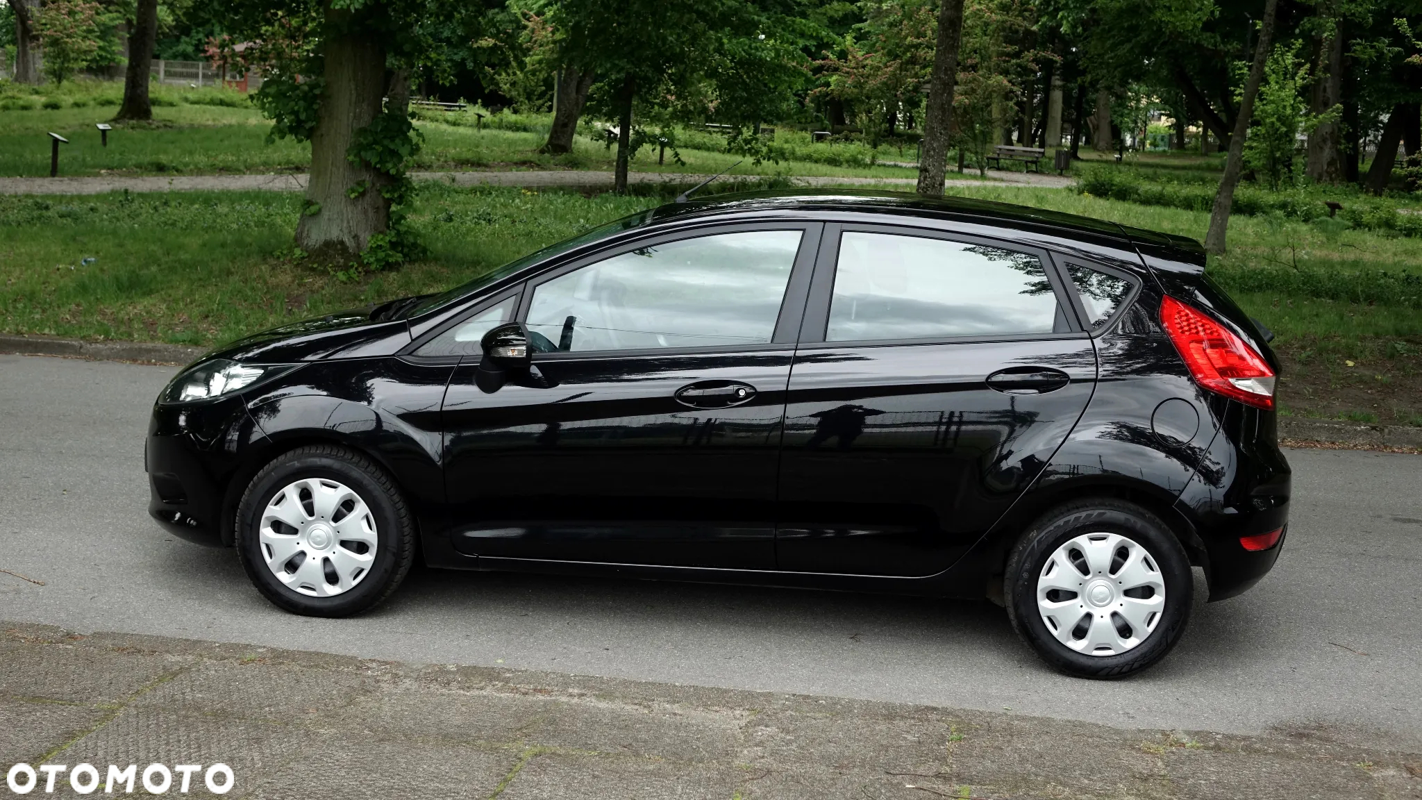 Ford Fiesta 1.25 Celebration - 28