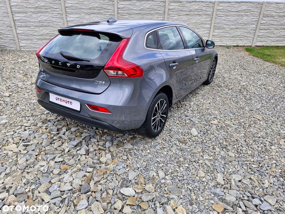 Volvo V40 D2 Inscription - 11