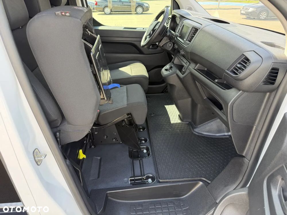 Opel Vivaro - 31
