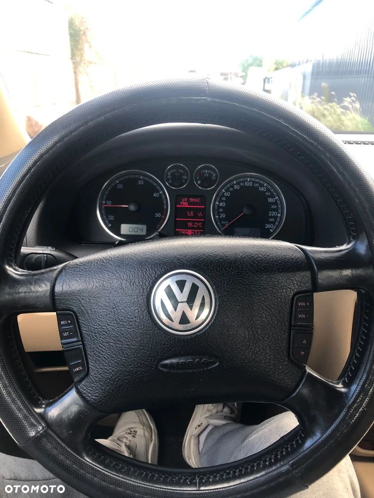 Volkswagen Passat - 7