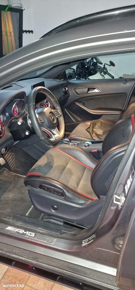 Mercedes-Benz GLA - 6
