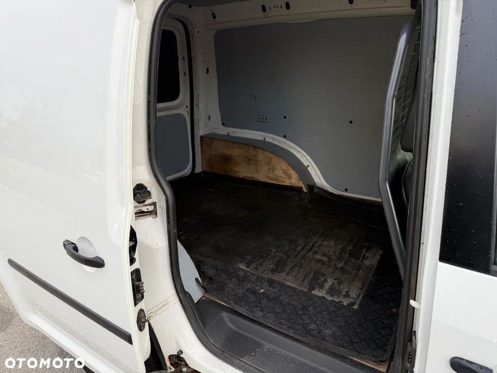 Volkswagen Caddy - 12