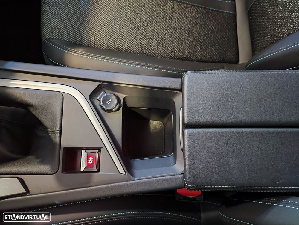 Peugeot 308 1.2 PureTech Allure - 22