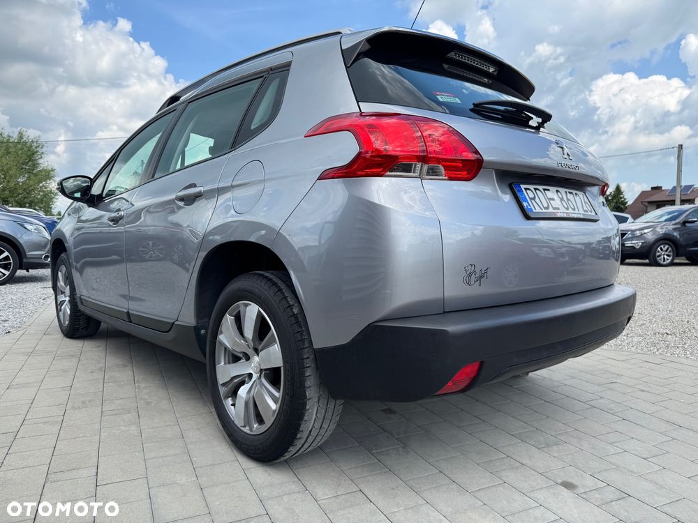 Peugeot 2008 1.2 Pure Tech Style - 10